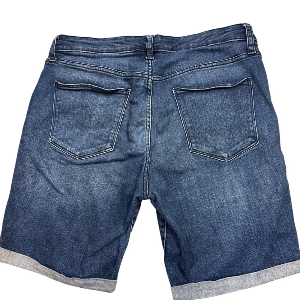 Universal Thread Women's Dark Blue Jean Shorts - Picture 2 of 4